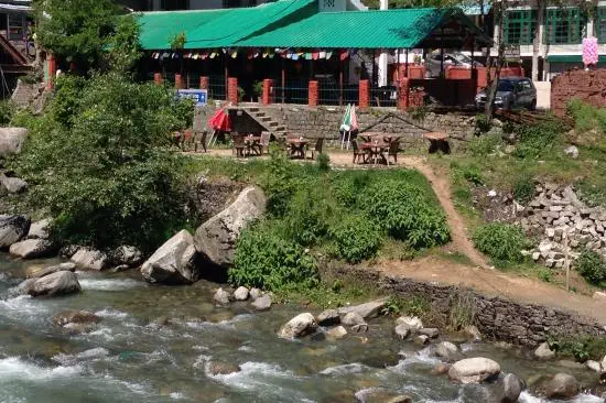 River music cafe Manali